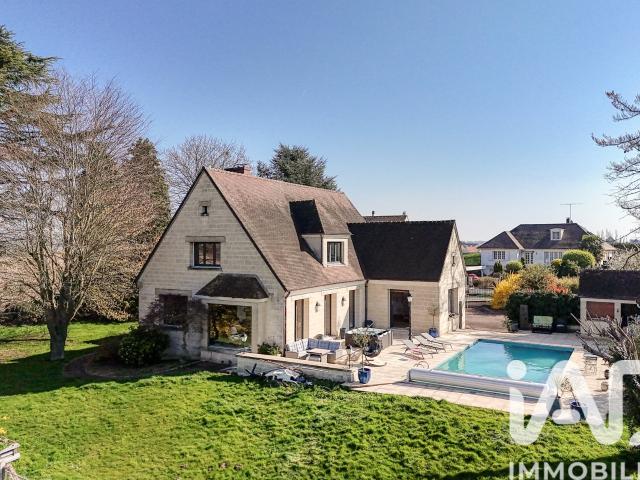 Maison 8 pièces 243 m²