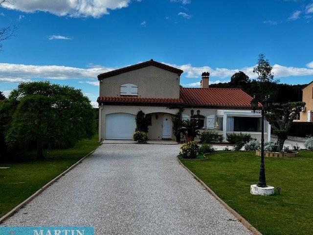 Maison 8 pièces 243 m²