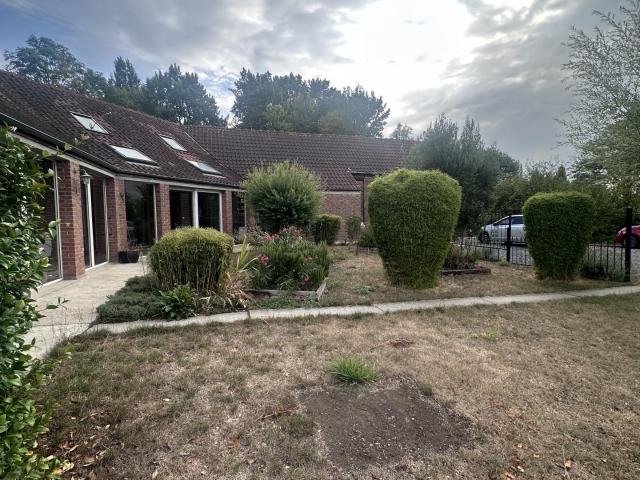 Maison 8 pièces 254 m²