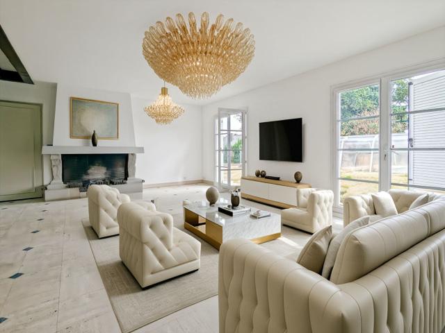 Maison 8 pièces 254 m²