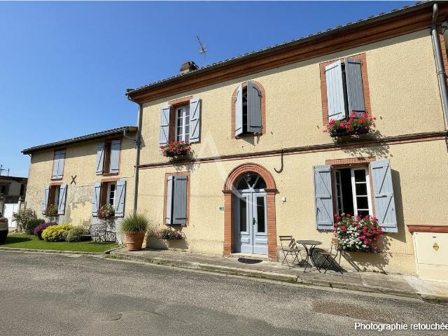 Maison 8 pièces 254 m²