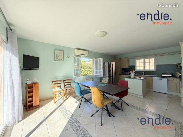 Maison 8 pièces 254 m²