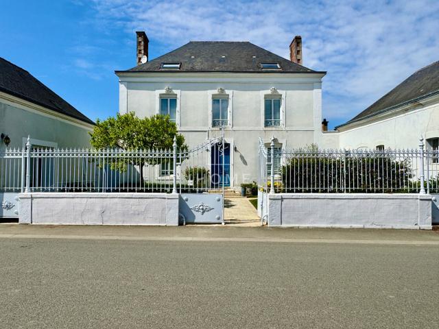 Maison 8 pièces 254 m²