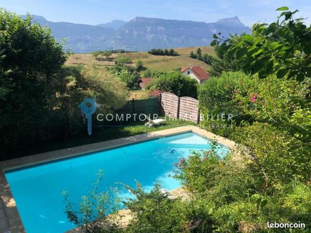 Maison 8 pièces 254 m²