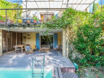 Maison 8 pièces 255 m²