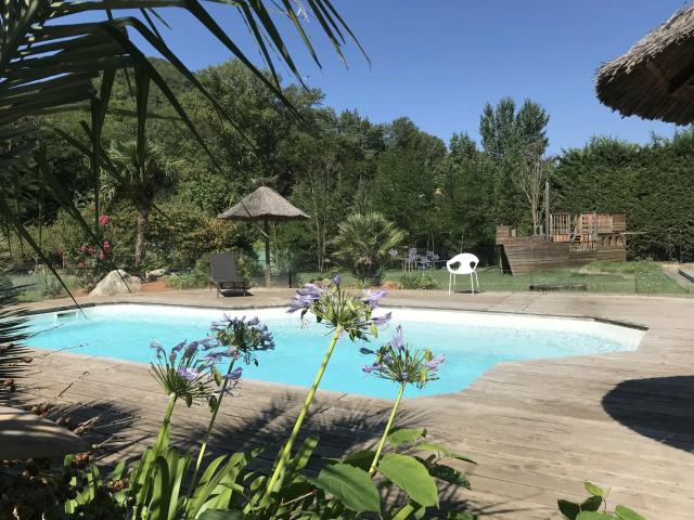 Maison 8 pièces 255 m²