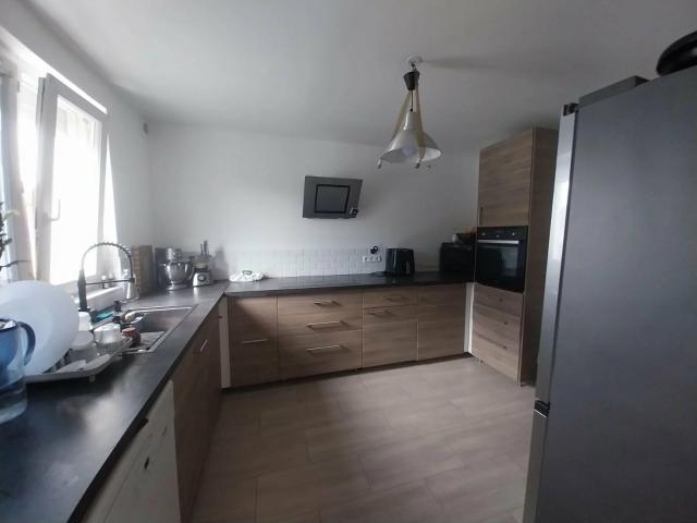 Maison 8 pièces 255 m²