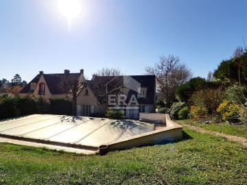 Maison 8 pièces 255 m²
