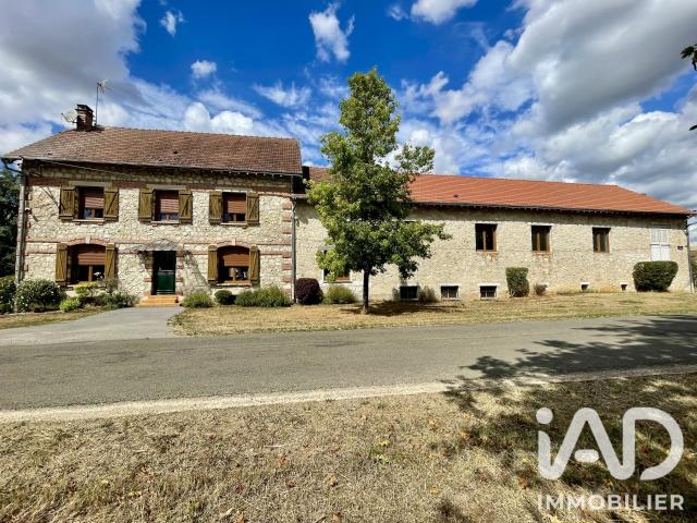 Maison 8 pièces 255 m²
