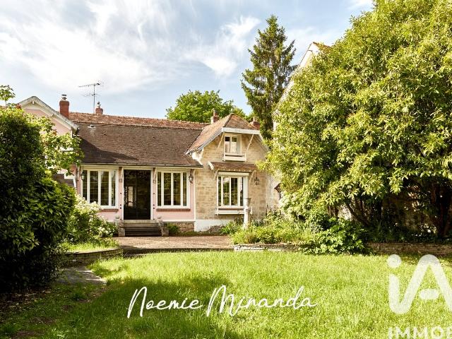 Maison 8 pièces 255 m²