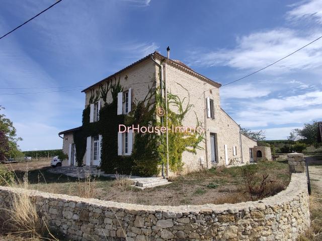 Maison 8 pièces 255 m²