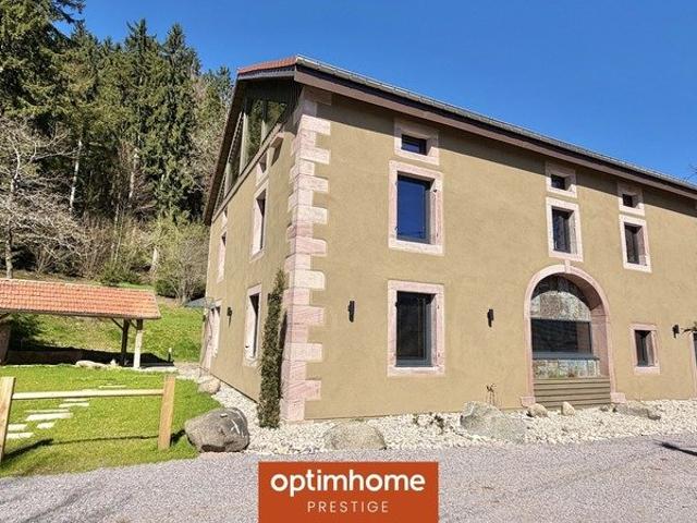 Maison 8 pièces 255 m²