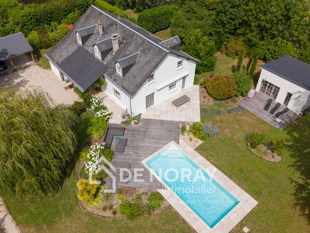 Maison 8 pièces 255 m²