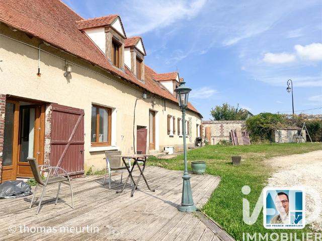 Maison 8 pièces 256 m²