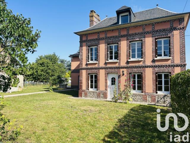 Maison 8 pièces 256 m²