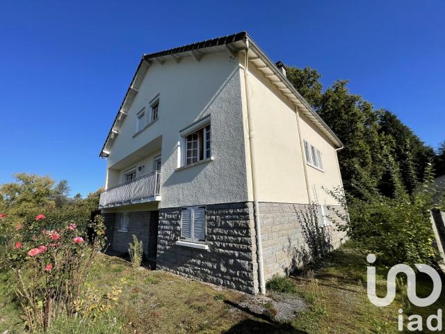 Maison 8 pièces 257 m²