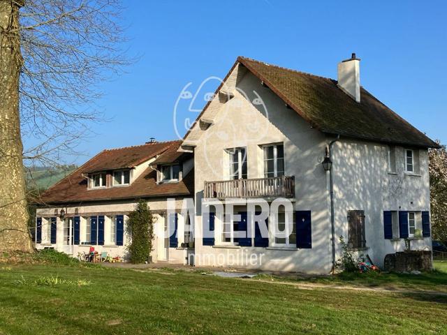Maison 8 pièces 258 m²