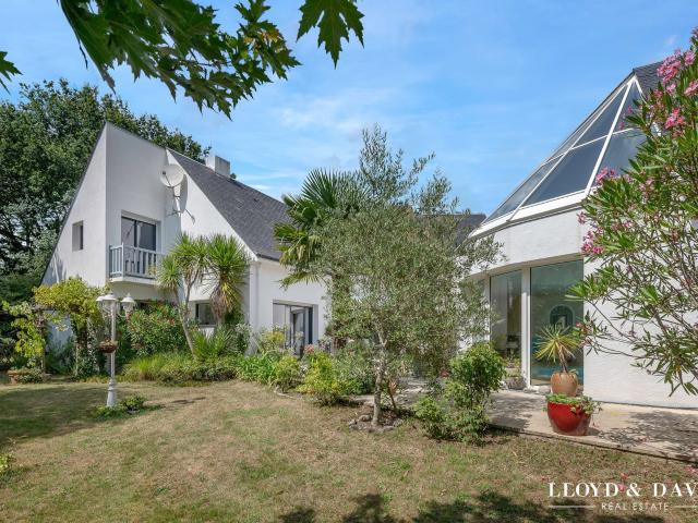 Maison 8 pièces 258 m²
