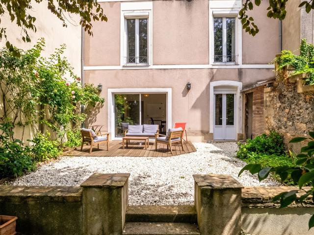 Maison 8 pièces 259 m²