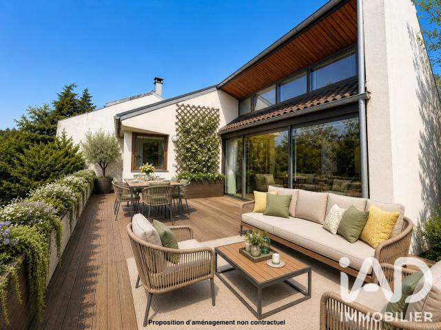 Maison 8 pièces 259 m²