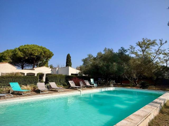 Maison 8 pièces 250 m²
