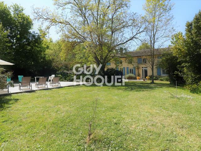 Maison 8 pièces 250 m²