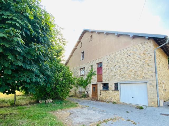 Maison 8 pièces 250 m²