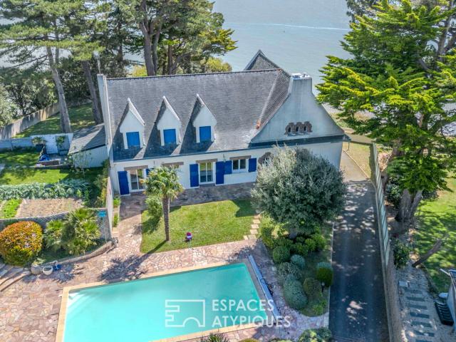 Maison 8 pièces 250 m²
