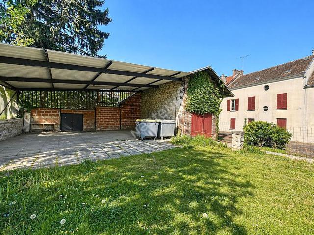 Maison 8 pièces 250 m²