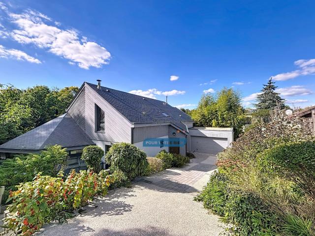 Maison 8 pièces 250 m²