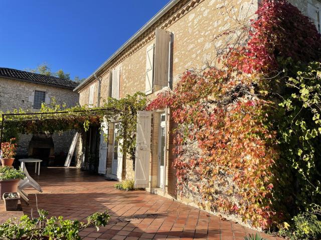Maison 8 pièces 250 m²