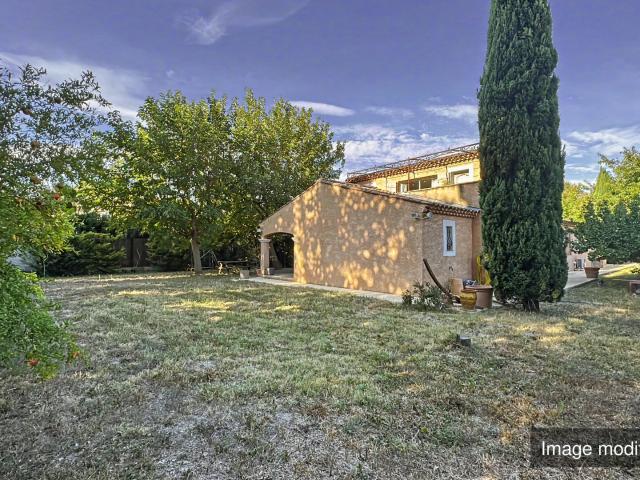 Maison 8 pièces 250 m²