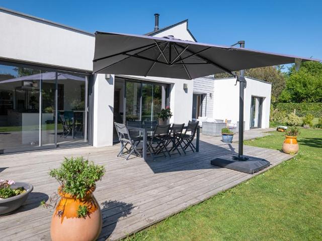 Maison 8 pièces 250 m²
