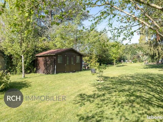 Maison 8 pièces 250 m²