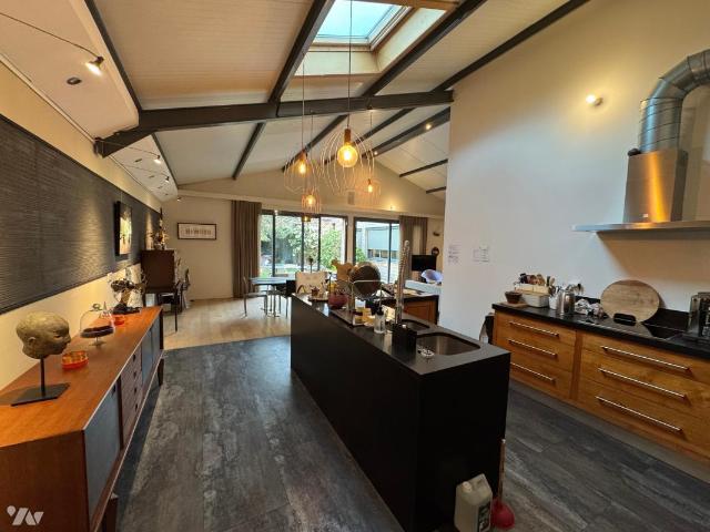 Maison 8 pièces 250 m²
