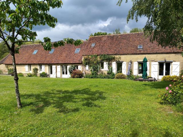 Maison 8 pièces 250 m²