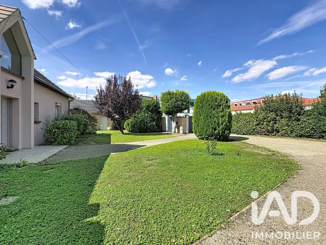 Maison 7 pièces 213 m²