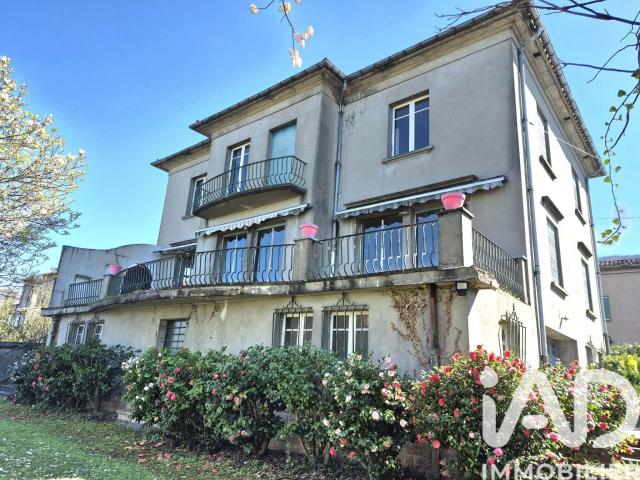 Maison 8 pièces 250 m²