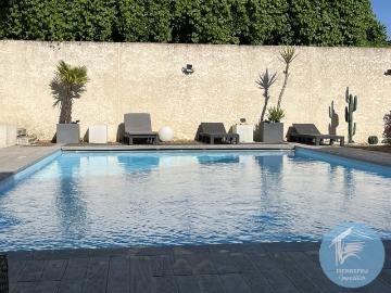 Maison 8 pièces 250 m²