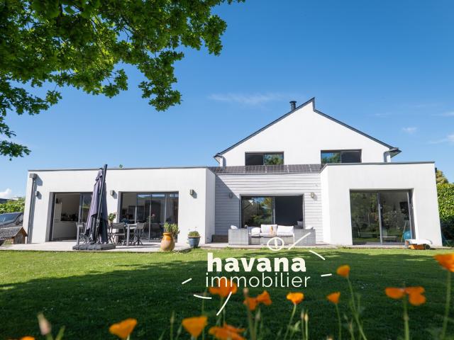 Maison 8 pièces 250 m²