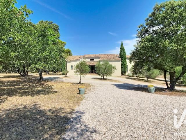Maison 8 pièces 250 m²