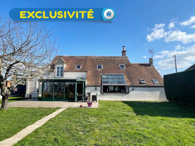 Maison 8 pièces 250 m²