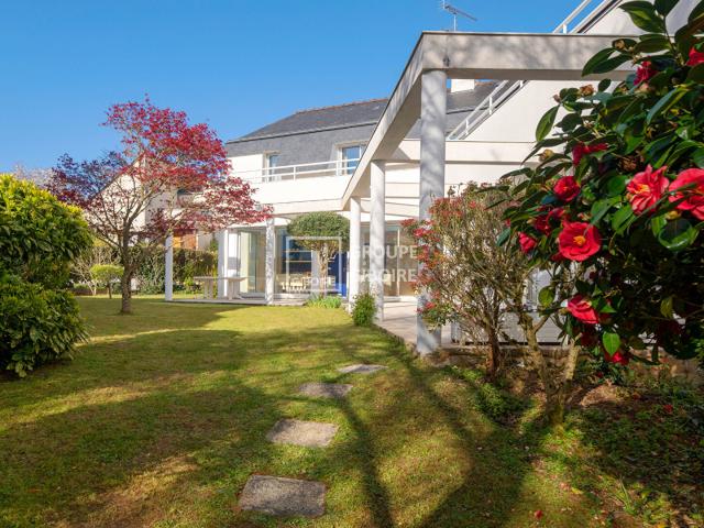 Maison 8 pièces 250 m²