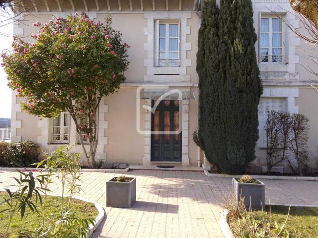 Maison 8 pièces 250 m²