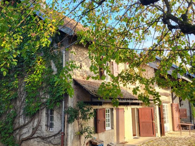 Maison 8 pièces 250 m²
