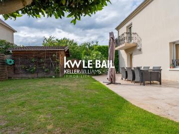 Maison 8 pièces 250 m²