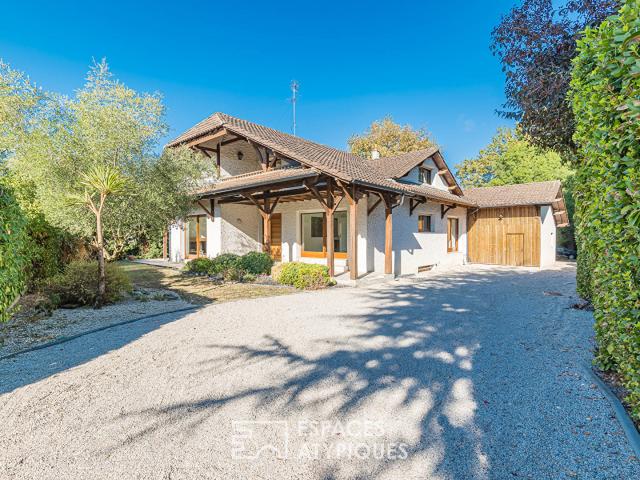 Maison 8 pièces 250 m²