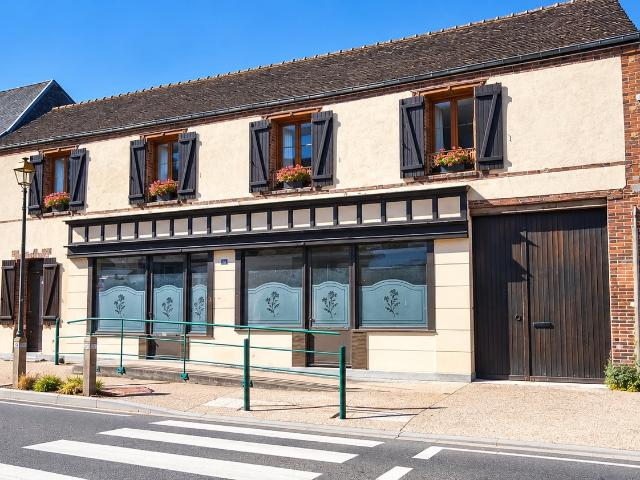 Maison 8 pièces 250 m²