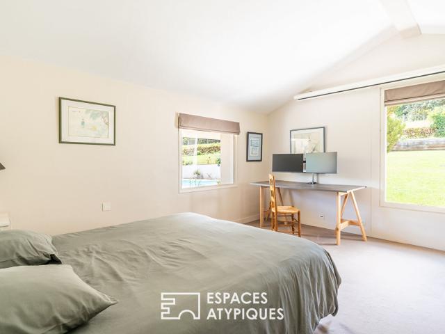 Maison 8 pièces, 250 m² à louer à Saint Cyr au Mont d'Or 69450