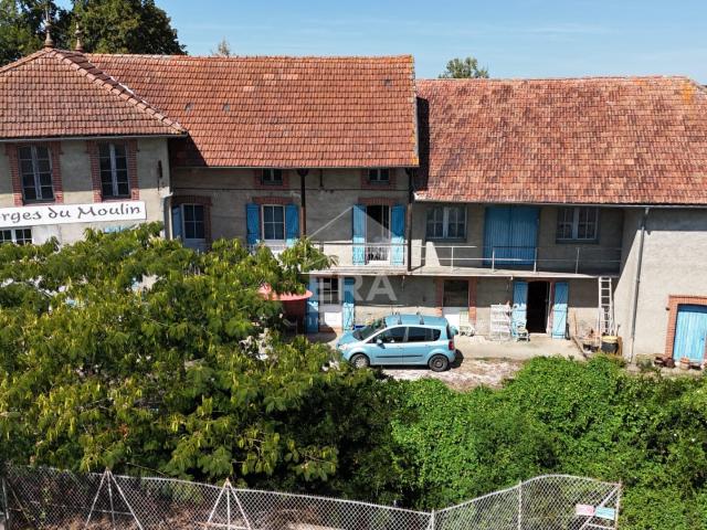 Maison 8 pièces 251 m²